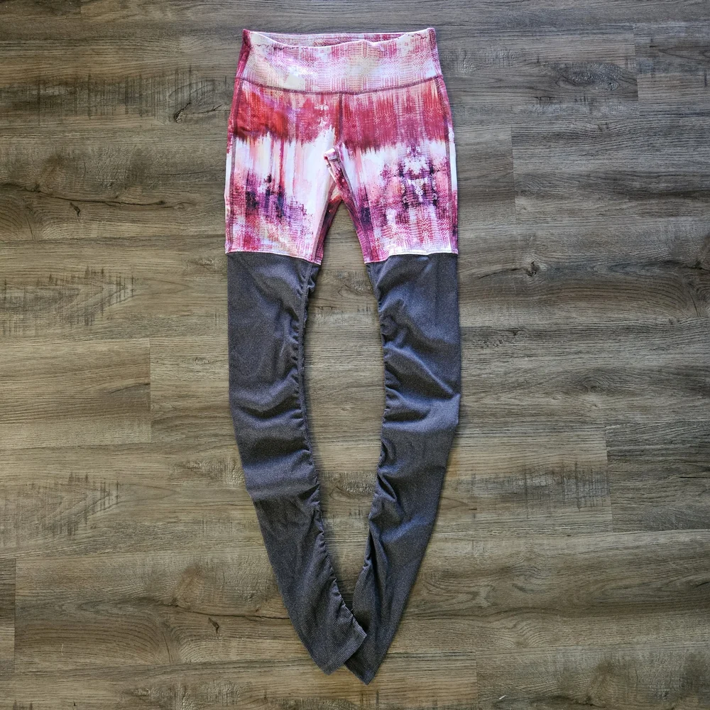 Alo Yoga High-Waist Goddess Ribbed Leggings - Desert Sunset